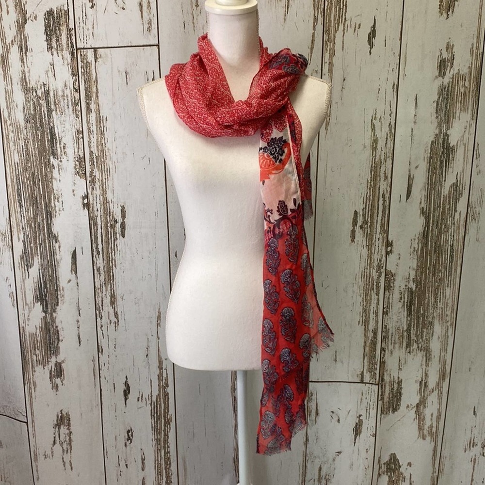 Chico's Middle Eastern Indian Style Print with Elephants Scarf
